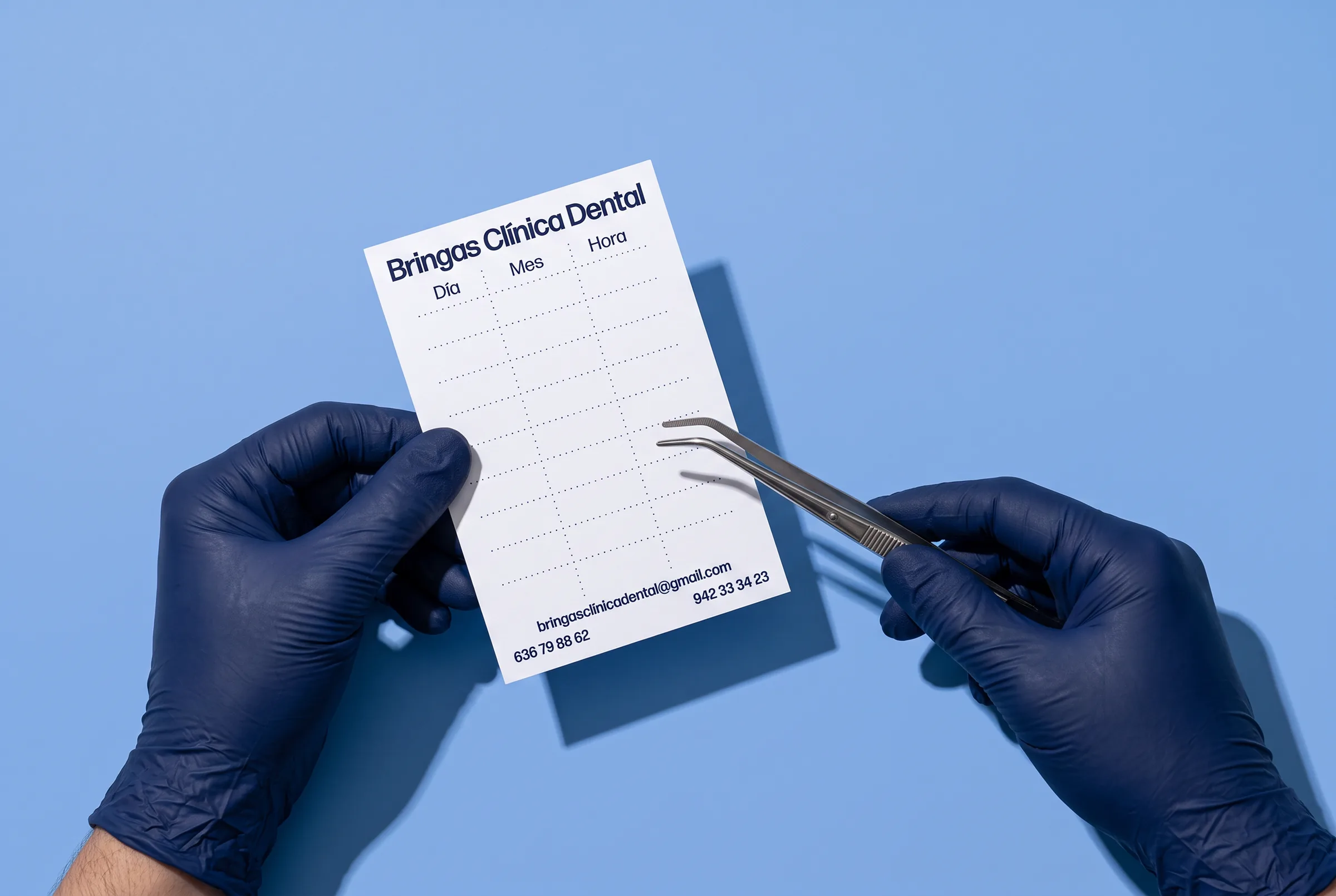 Tarjeta de citas de Bringas Clínica Dental
